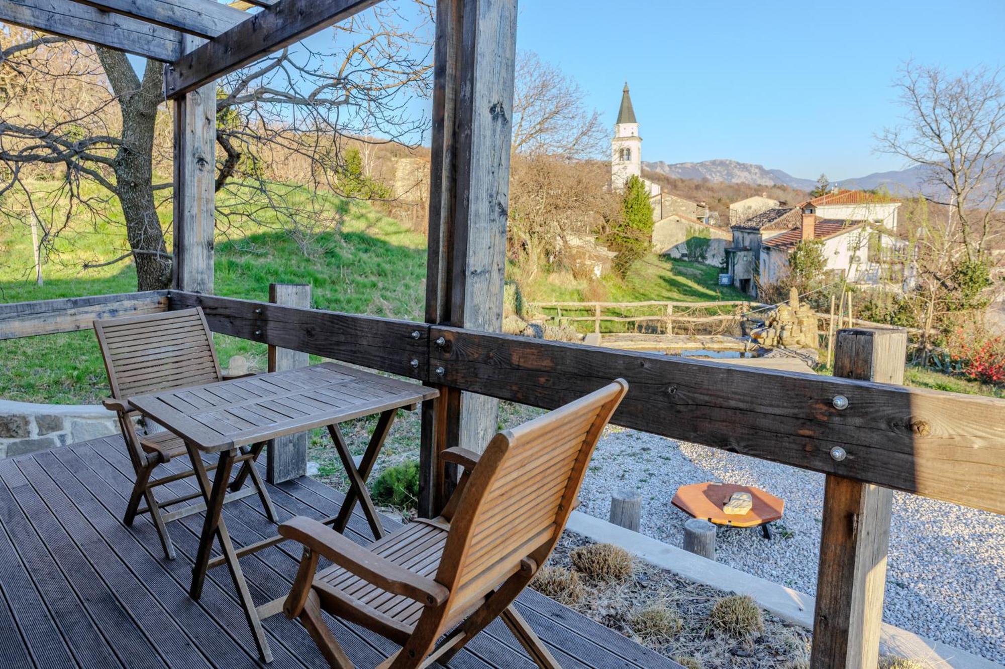 Апартаменты Panorama Glamping Vipavska Dolina Dobravlje Экстерьер фото